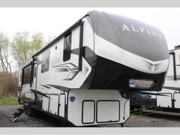 Thumbnail Photo undefined for New 2022 Keystone Alpine 3910RK